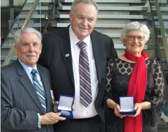 louise robert et paul grondin avec maire